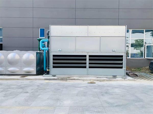 使用閉式冷卻塔比開式冷卻塔更節能和節省費用嗎？